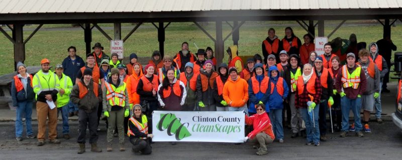 Over 60 community members participate in Cleanscapes event